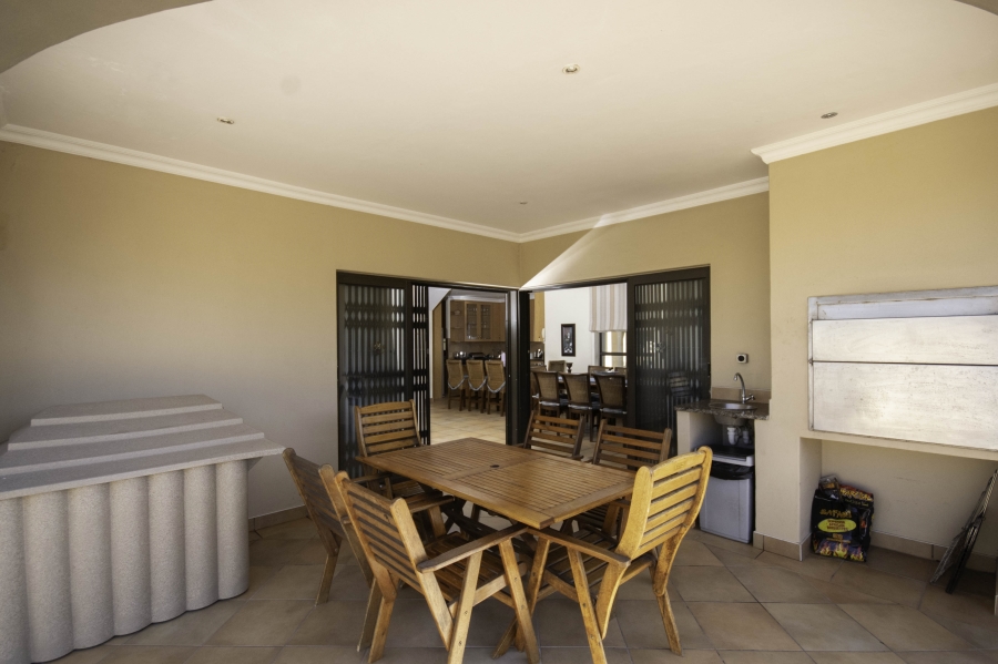 4 Bedroom Property for Sale in St Francis On Sea Eastern Cape